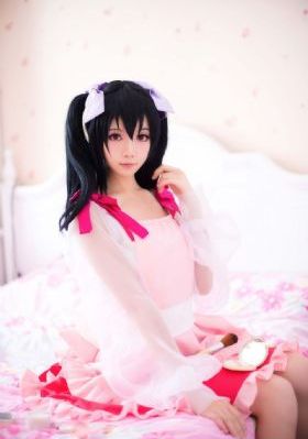 美人无泪