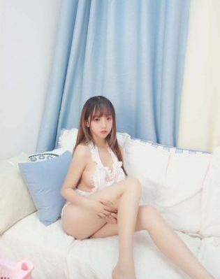 与爱同居