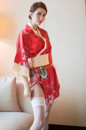男子为发泄一夜放了5把火