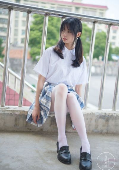 墨玉云间