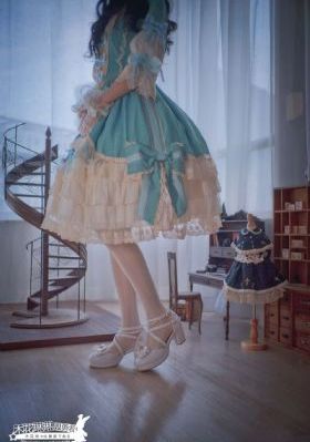华裔女科学家在美遭审查后自杀