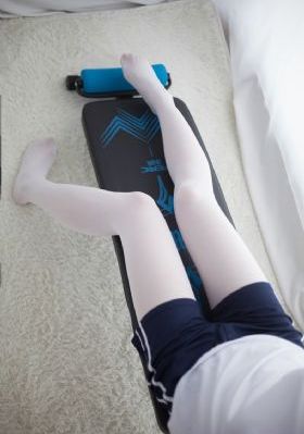 扒开腿挺进湿润的花苞hd视频