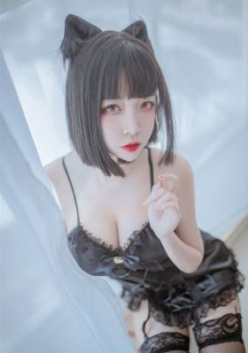 我该爱哪个女孩